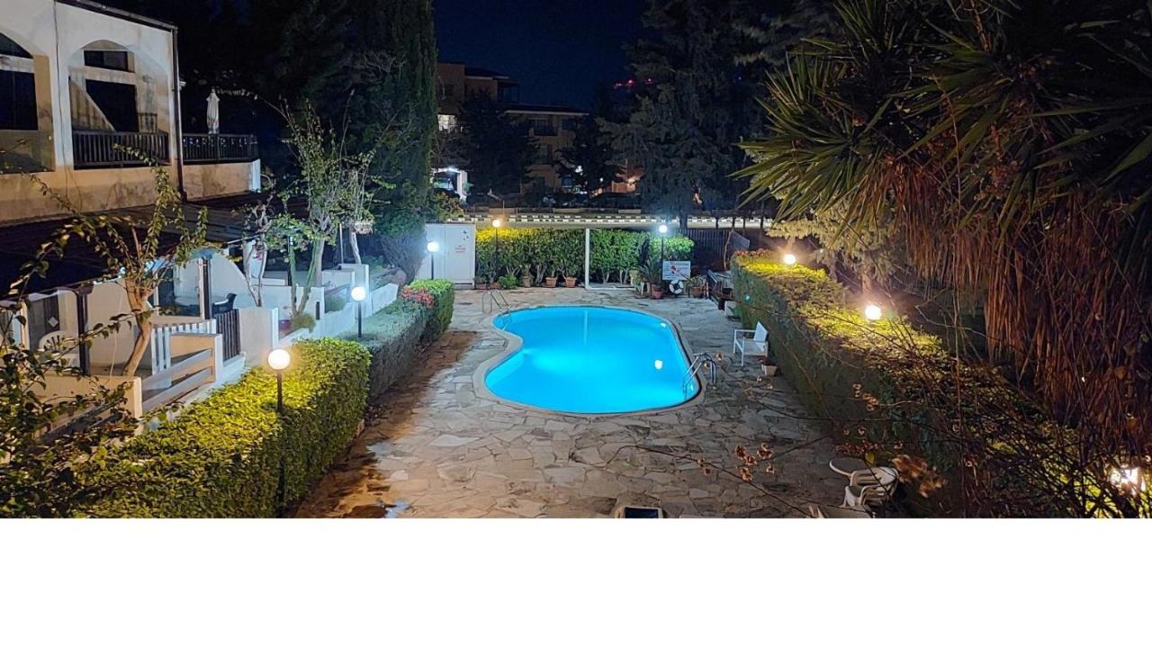 Cyprusmylove Paphos 外观 照片